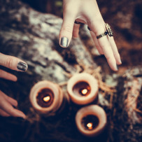 Candle Magic – How to Perform Intentional Candle Spells & Rituals with Color Magic