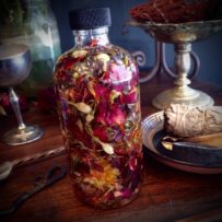 How to use Ritual Spell Oils in Pagan Magic & Witchcraft